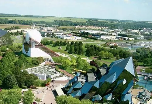 Rien Sans Peine Proche Futuroscope * Naintre
